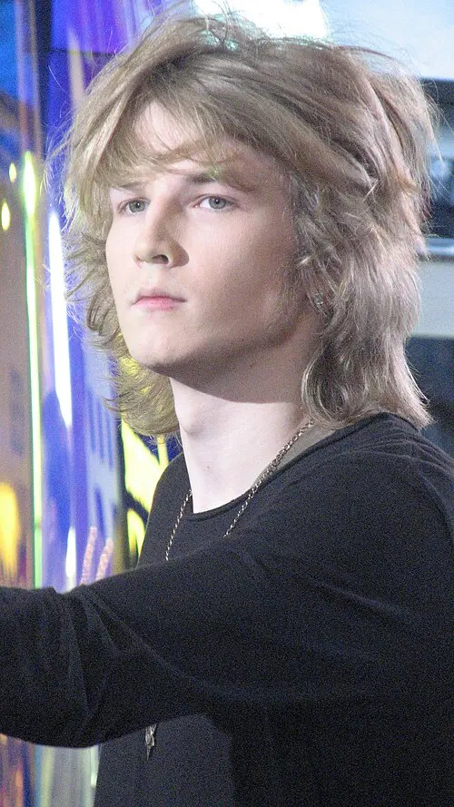 Taavi Peterson