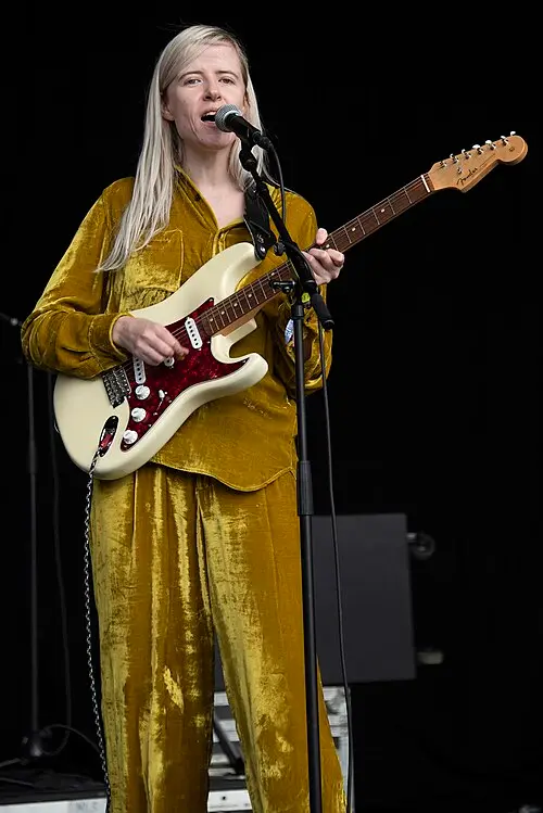 Amber Arcades