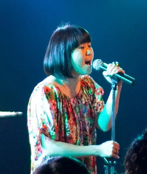 麻衣