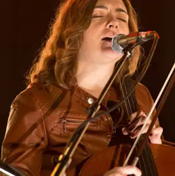Neyla Pekarek