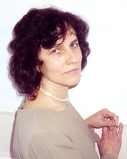 Елена Фирсова