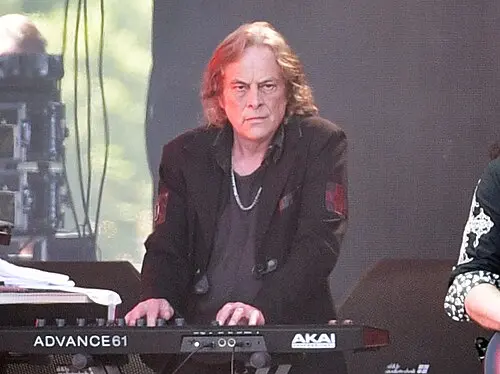 Scott Warren