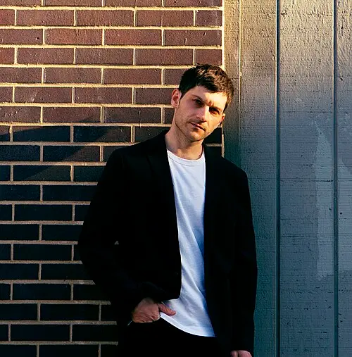 Eli Keszler