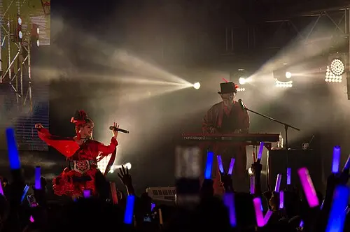 GARNiDELiA