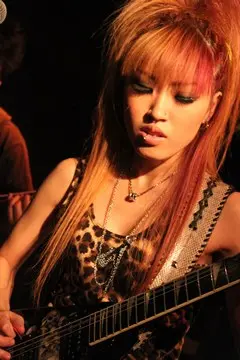 Rie a.k.a. Suzaku