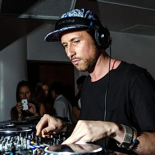 Miguel Migs