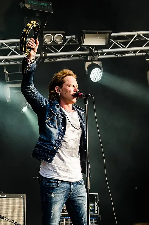 Jonne Aaron