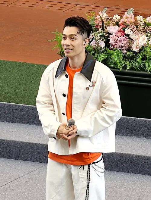 周柏豪