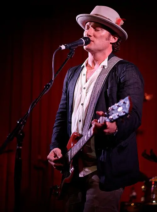 Chris Stills