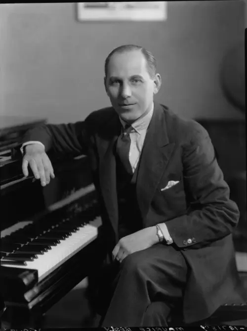 Maurice Besly