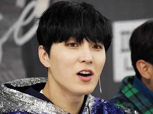 아인