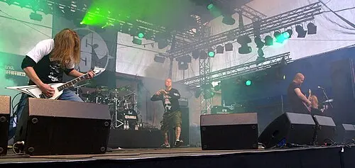 Sotajumala