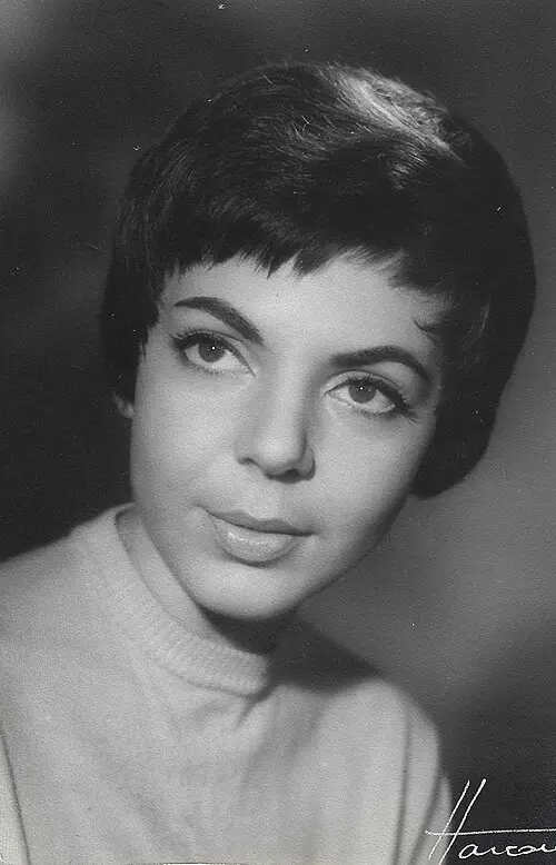Nicole Louvier