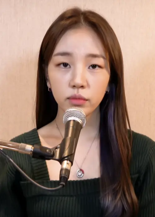 백아연