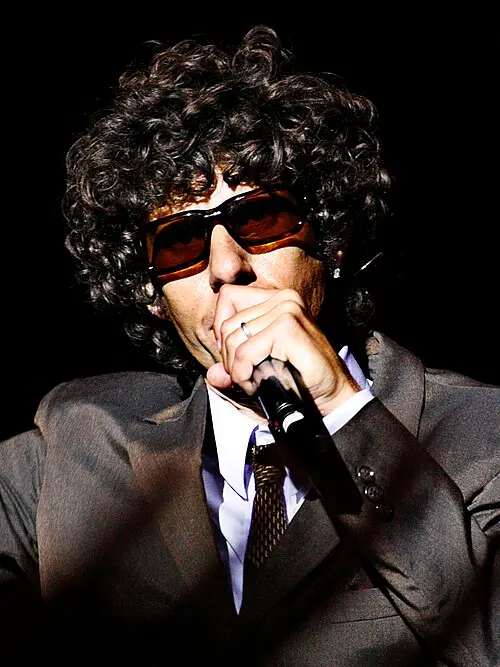 Mike D