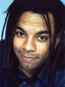 Simon Pearce