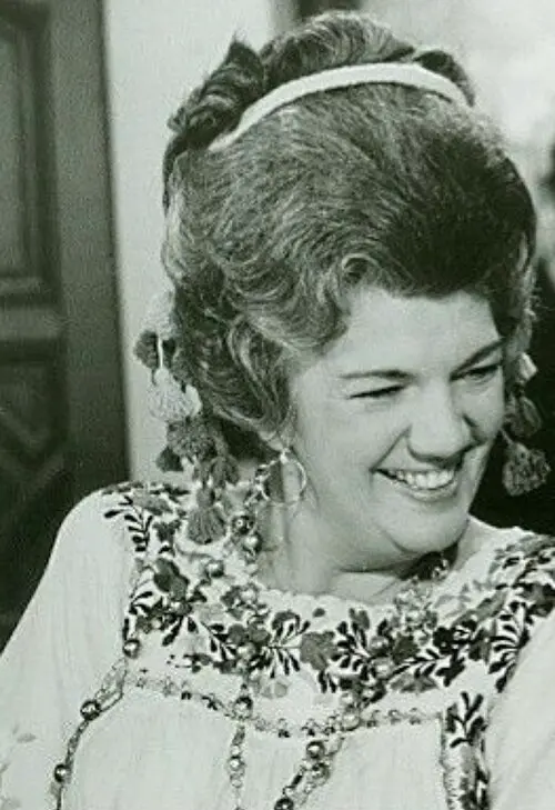 Carmen Zapata