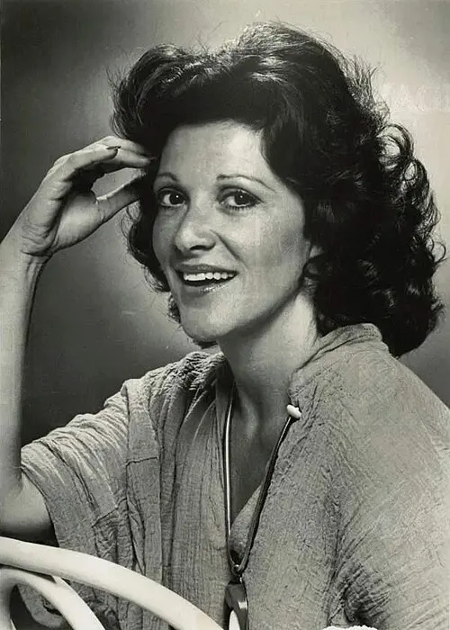Linda Lavin