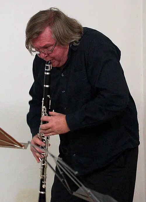 Contact Trio