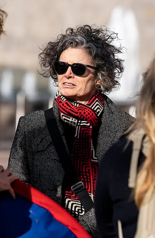 Judith Lucy