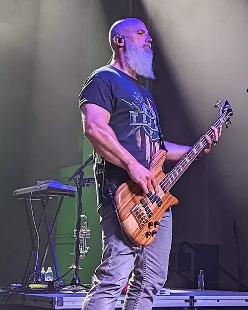 Jesse Vest