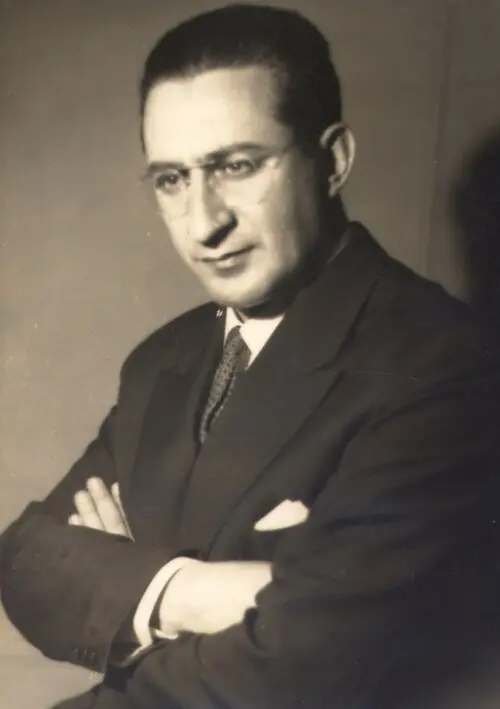 M. Camargo Guarnieri