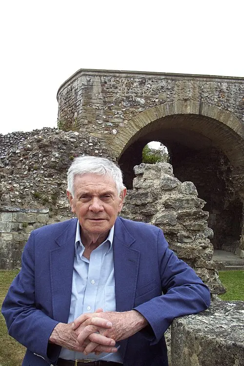 Bernard Mayes