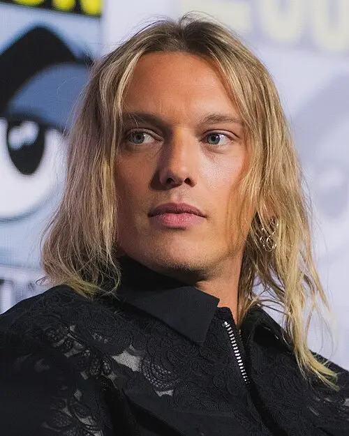 Jamie Campbell-Bower