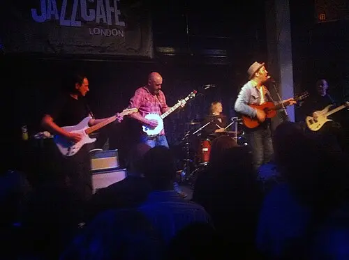 Martin Stephenson and the Daintees