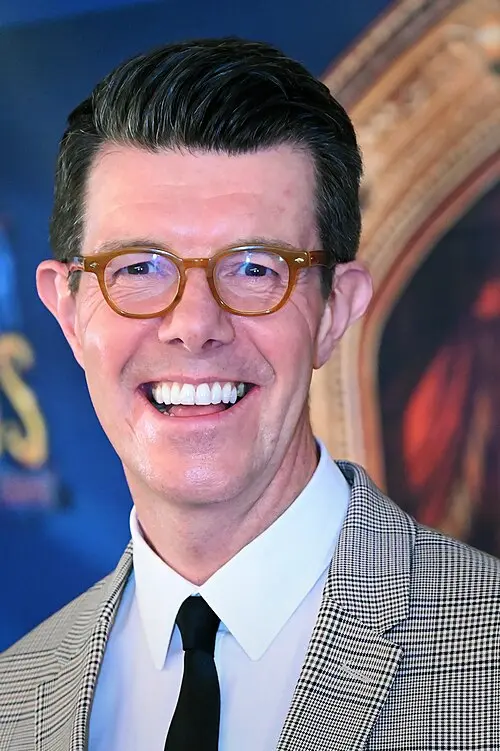 Gavin Lee