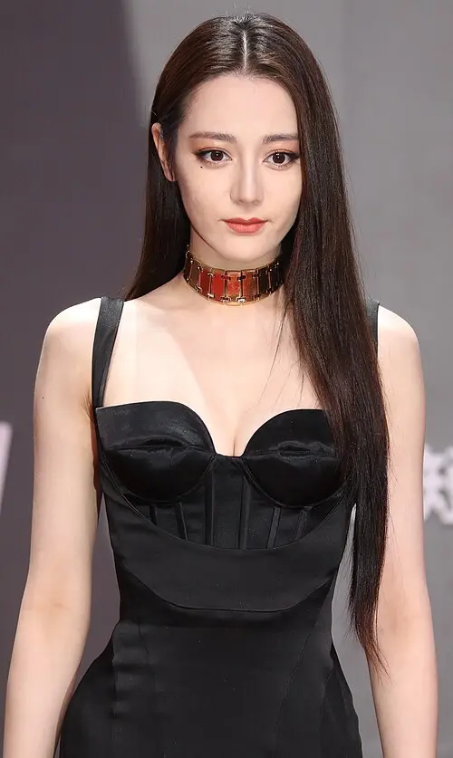 딜라바 딜무라트