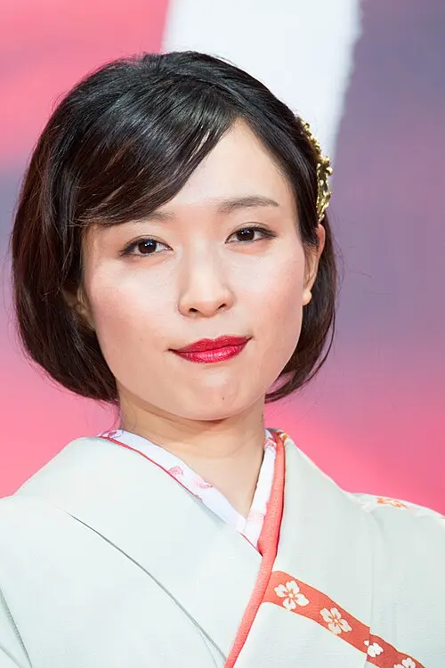 黒川芽以