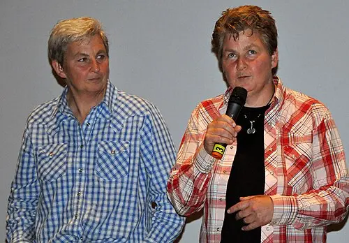 Topp Twins
