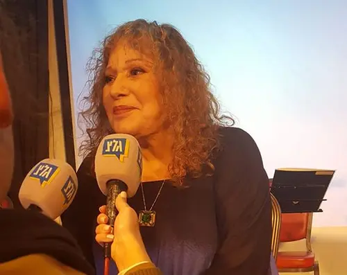 שולמית לבנת