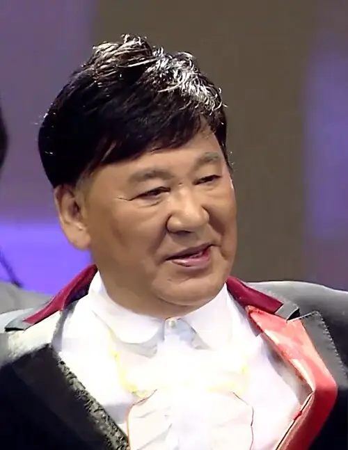 현철