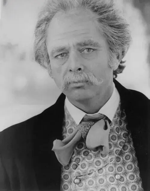 Harris Yulin