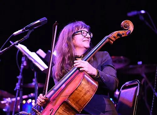 Jane Scarpantoni