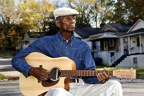 John Dee Holeman