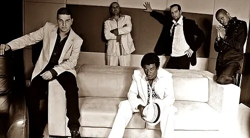Quinteto em Branco e Preto