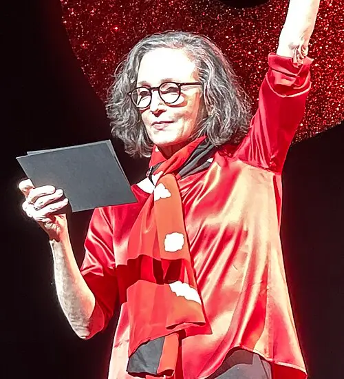 Bebe Neuwirth