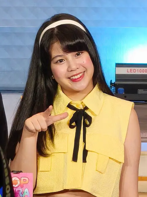 รตา ชินกระจ่างกิจ