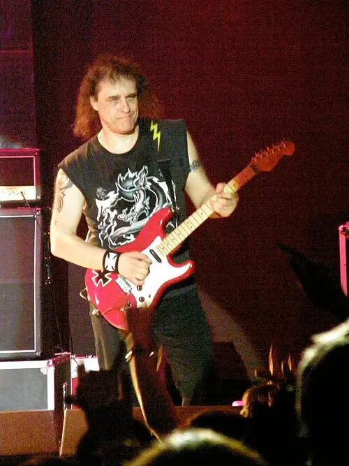 Владимир Холстинин