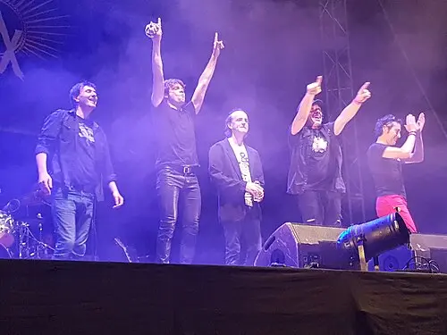 Lax’n’Busto