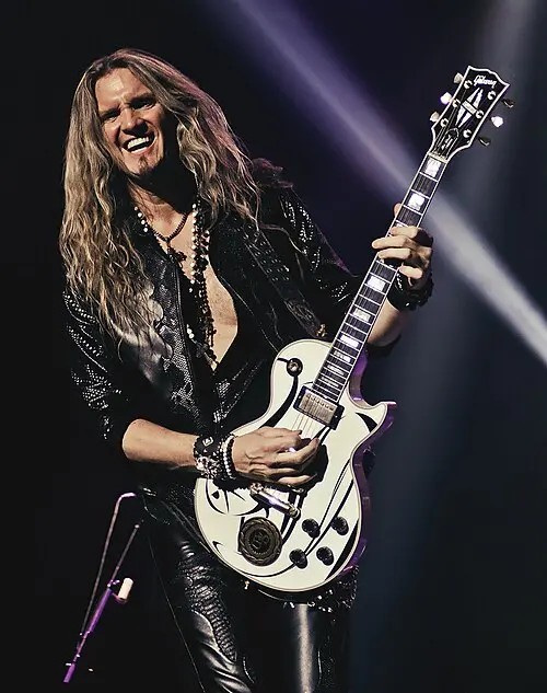 Joel Hoekstra