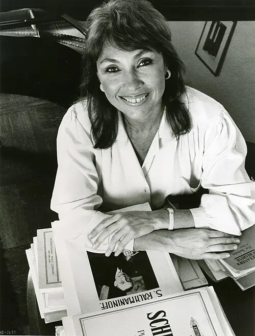 Ruth Laredo