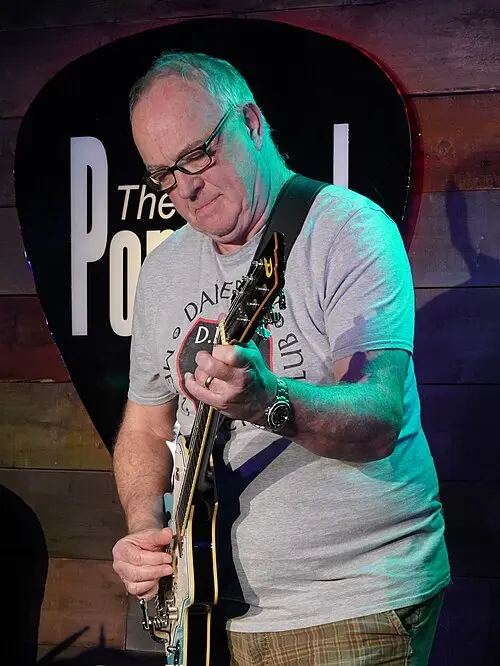 Robbie McIntosh