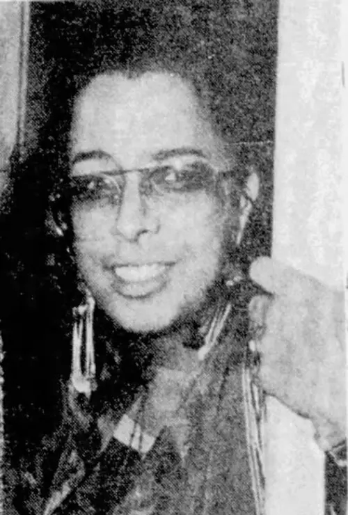 Thulani Davis