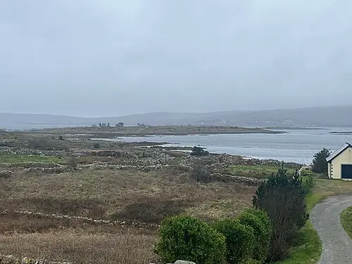 Caitlín Maude