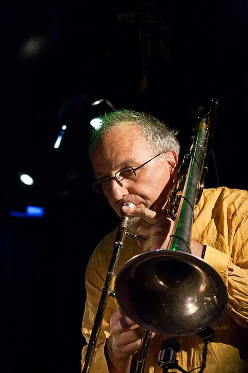Yves Robert