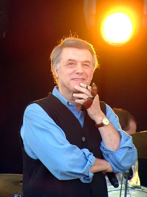 Adamo